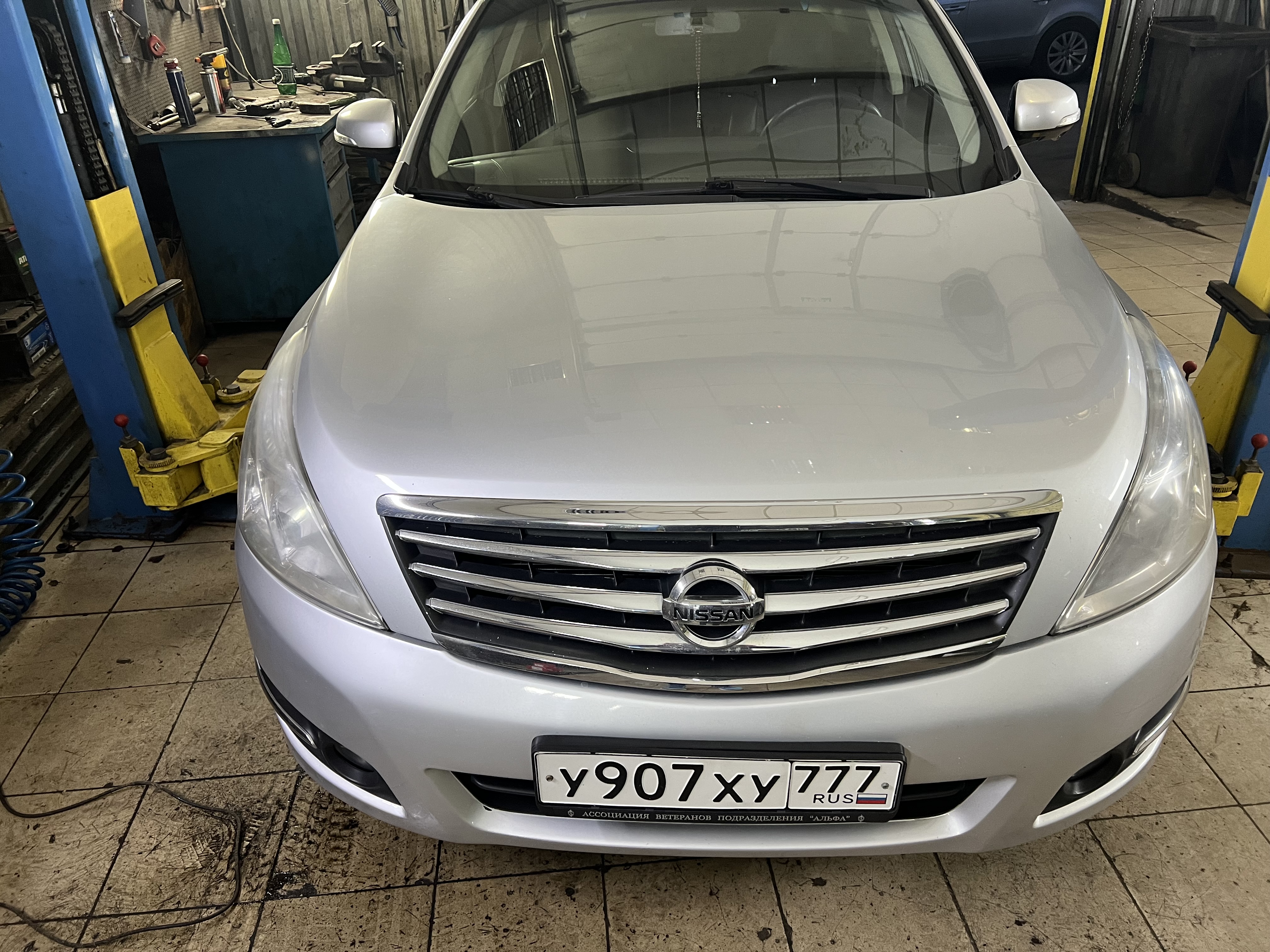 Nissan Teana