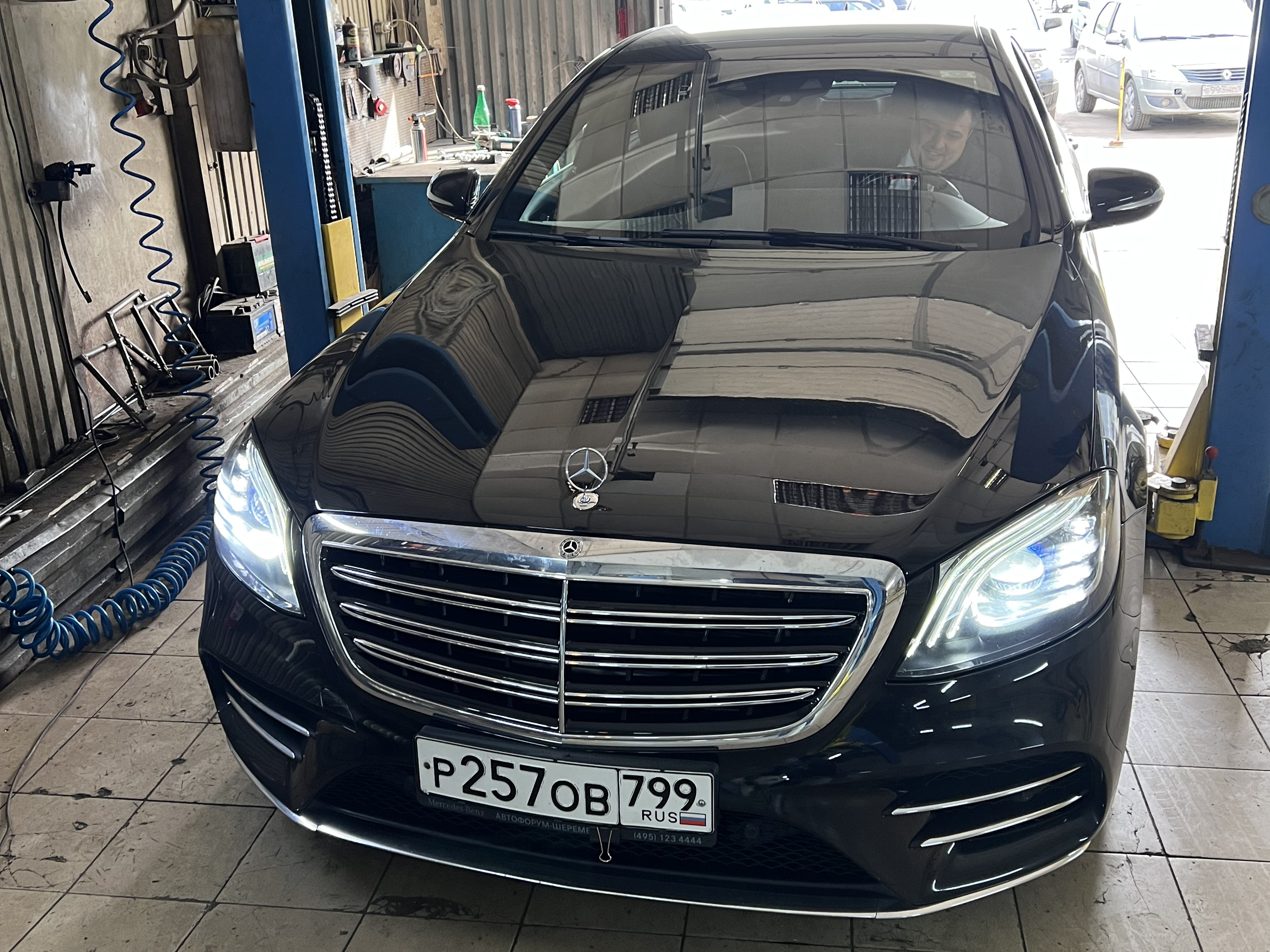 Mercedes-Benz W222 